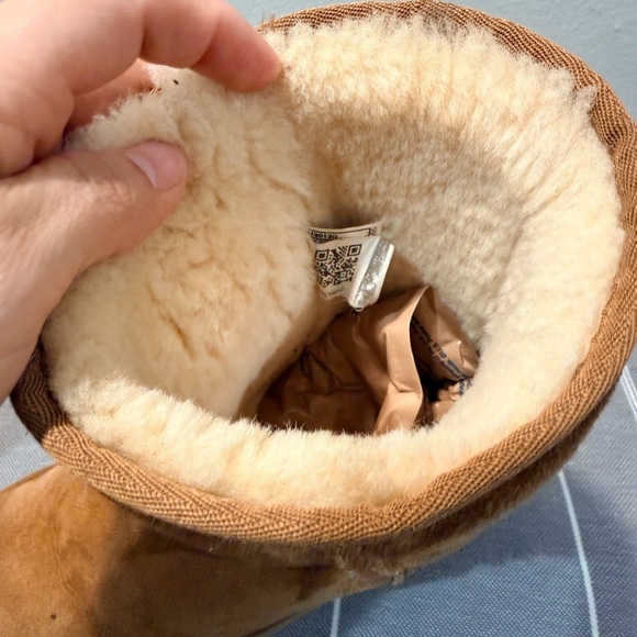 UGG Women's Classic Short II Boots in Chestnut - Picture 9 of 10